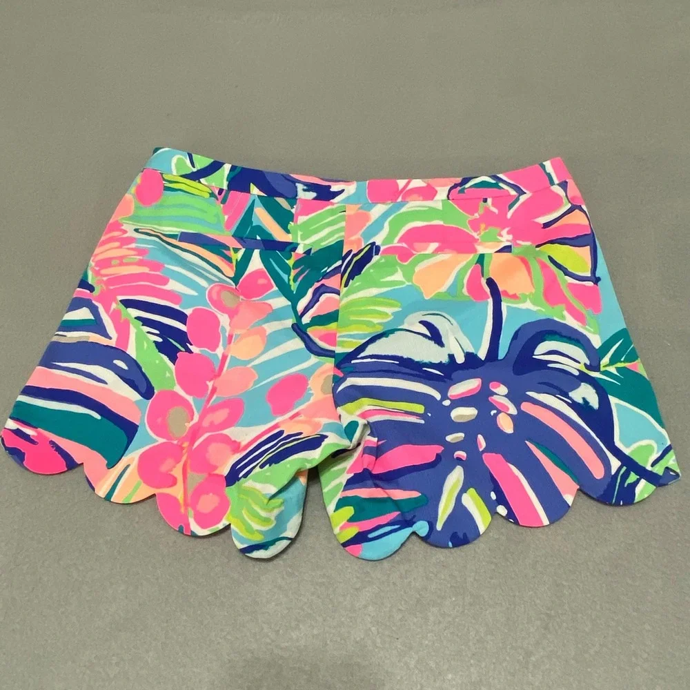 Lilly Pulitzer Women's 4 Buttercup Scallop‎ Hem Shorts Floral Tropical Pink Blue